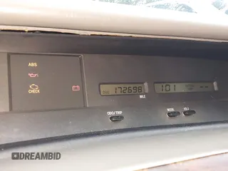 2001 Toyota Avalon XL z VIN 4T1BF28B71U166532, wystawiony jako IAAI lot #42149996 z przebiegiem 172 698 mil mil oraz . Historia ofert i sprzedaży dostępna na DreamBid. Obrazek 14.