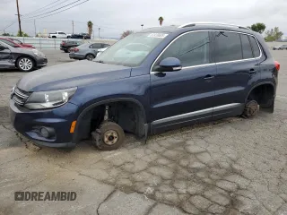 2013 Volkswagen Tiguan S with VIN WVGBV3AXXDW627178, listed as a Copart auction lot 52039605 with 173,004 mi miles and Salvage title. Bid and sale history available at DreamBid. Image 1.