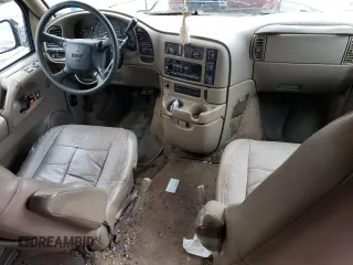 1999 GMC Safari with VIN 1GKEL19W4XB506220, listed as a Copart auction lot 77257424 with 151,966 mi miles and Clean Title. Bid and sale history available at carsss.com. Image 8.