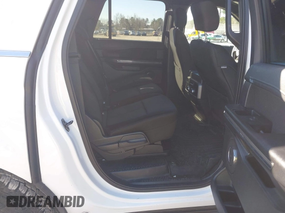 2019 Ford Expedition Max XLT with VIN 1FMJK1HT9KEA28366, listed as a IAAI auction lot 41565381 with 109,308 mi miles and . Bid and sale history available at DreamBid. Image 8.