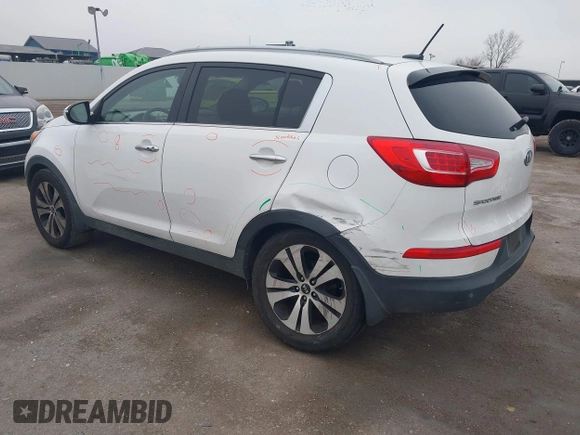 2011 Kia Sportage EX with VIN KNDPC3A23B7111160, listed as a IAAI auction lot 41555686 with 236,672 mi miles. Bid and sale history available at carsss.com. Image 3.