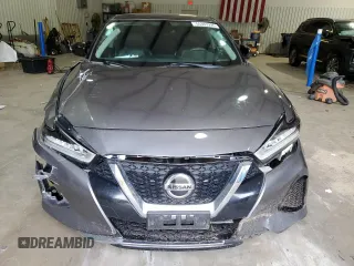 2020 Nissan Maxima SV z VIN 1N4AA6CVXLC369534, wystawiony jako Copart lot #55363295 z przebiegiem 98 438 mil mil oraz Szkoda całkowita • Salvage title. Historia ofert i sprzedaży dostępna na DreamBid. Obrazek 5.