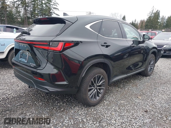 2023 Lexus NX 350h Premium z VIN 2T2GKCEZ7PC013700, wystawiony jako IAAI lot #41765156 z przebiegiem 22 423 mil mil oraz . Historia ofert i sprzedaży dostępna na DreamBid. Obrazek 4.