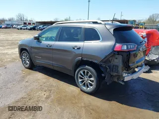 2019 Jeep Cherokee Latitude Plus with VIN 1C4PJLLB7KD269814, listed as a IAAI auction lot 41956140 with 125,934 mi miles. Bid and sale history available at carsss.com. Image 3.