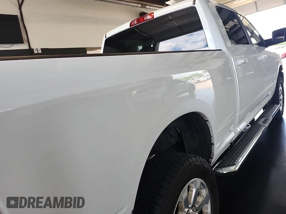2022 Ram 2500 Big Horn with VIN 3C6UR5DJ9NG437612, listed as a IAAI auction lot 42802322 with 182,567 mi miles and . Bid and sale history available at DreamBid. Image 13.