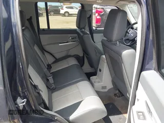 2008 Jeep Liberty Limited with VIN 1J8GN58K98W254634, listed as a IAAI auction lot 42777623 with 169,200 mi miles and . Bid and sale history available at DreamBid. Image 8.