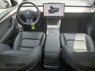 2024 Tesla Model Y Long Range z VIN 7SAYGDEE2RF986871, wystawiony jako Copart lot #60168535 z przebiegiem 15 647 mil mil oraz Szkoda całkowita • Salvage title. Historia ofert i sprzedaży dostępna na DreamBid. Obrazek 8.