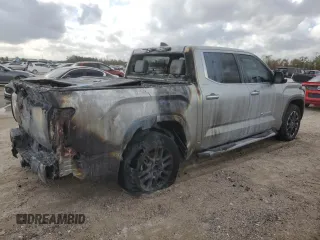 2022 Toyota Tundra Limited with VIN 5TFJA5AB2NX005620, listed as a Copart auction lot 85455824 with 17,520 mi miles and Salvage title. Bid and sale history available at DreamBid. Image 3.
