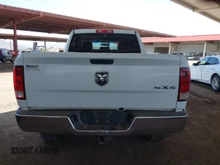 2012 Ram 2500 ST z VIN 3C6TD5CT4CG345995, wystawiony jako IAAI lot #42429630 z przebiegiem 182 396 mil mil oraz . Historia ofert i sprzedaży dostępna na DreamBid. Obrazek 13.