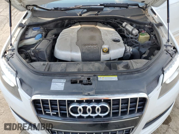 2014 Audi Q7 Premium Plus with VIN WA1LMAFE0ED013013, listed as a Copart auction lot 60080435 with 134,960 mi miles and Clean title. Bid and sale history available at DreamBid. Image 12.