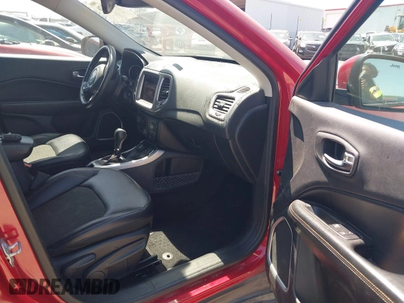 2018 Jeep Compass Latitude with VIN 3C4NJDBB8JT179577, listed as a IAAI auction lot 41996128 with 53,670 mi miles and . Bid and sale history available at DreamBid. Image 5.