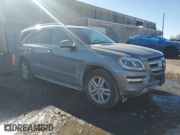 2015 Mercedes-Benz GL-Class GL 450 with VIN 4JGDF6EE3FA586487, listed as a Copart auction lot 42849895 with 138,884 mi miles and Salvage Title. Bid and sale history available at carsss.com. Image 4.
