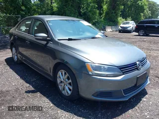 2013 Volkswagen Jetta SE with VIN 3VWDP7AJ2DM447510, listed as a IAAI auction lot 42522268 with 240,467 mi miles and . Bid and sale history available at DreamBid. Image 6.