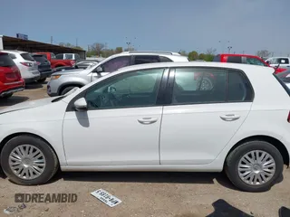 2013 Volkswagen Golf w/Conv & Sunroof z VIN WVWDB7AJ3DW137562, wystawiony jako IAAI lot #41831089 z przebiegiem 121 647 mil mil oraz . Historia ofert i sprzedaży dostępna na DreamBid. Obrazek 14.