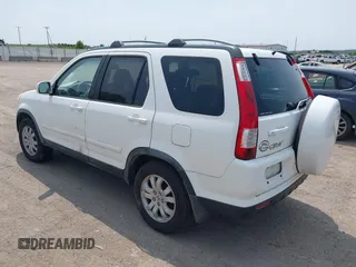 2005 Honda CR-V EX SE z VIN JHLRD78915C015977, wystawiony jako IAAI lot #42400431 z przebiegiem 233 028 mil mil oraz . Historia ofert i sprzedaży dostępna na DreamBid. Obrazek 3.