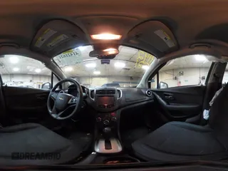 2016 Chevrolet Trax LS with VIN 3GNCJNSB2GL279607, listed as a IAAI auction lot 41421621 with 51,581 mi miles. Bid and sale history available at carsss.com. Image 18.