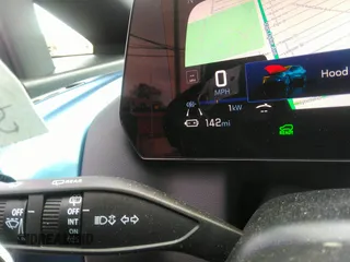 2025 Chevrolet Equinox EV LT z VIN 3GN7DLRR8SS156912, wystawiony jako IAAI lot #42019000 z przebiegiem 2 184 mil mil oraz . Historia ofert i sprzedaży dostępna na DreamBid. Obrazek 17.