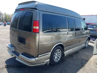 2004 Chevrolet Express Passenger with VIN 1GBFG15T641138032, listed as a IAAI auction lot 42005922 with 200,232 mi miles and . Bid and sale history available at DreamBid. Image 4.