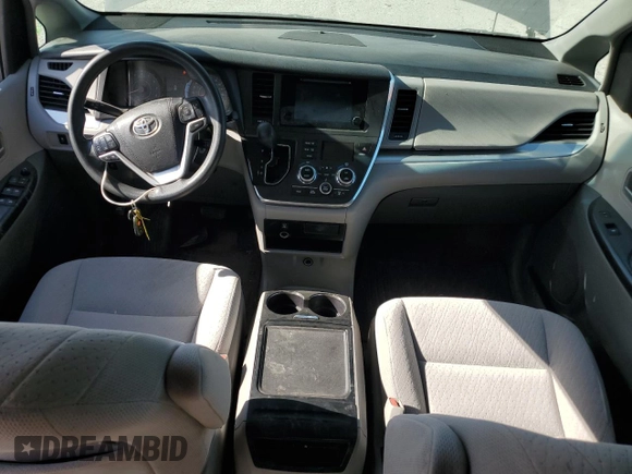 2016 Toyota Sienna LE AAS с VIN 5TDKK3DC8GS755476, выставлен на аукционе Copart как лот 56951595 с пробегом 228 678 миль миль и Списание • Salvage title. История ставок и продаж доступна на DreamBid. Изображение 8.