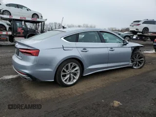 2023 Audi A5 Sportback Premium z VIN WAUABCF52PA027060, wystawiony jako Copart lot #42776085 z przebiegiem 18 968 mil mil oraz Szkoda całkowita • Salvage title. Historia ofert i sprzedaży dostępna na DreamBid. Obrazek 3.