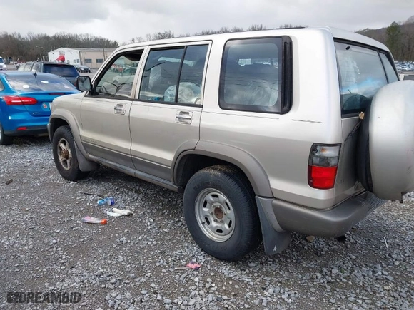 2000 Isuzu Trooper S with VIN JACDS58X5Y7J16368, listed as a IAAI auction lot 41020912 with 292,052 mi miles. Bid and sale history available at carsss.com. Image 3.