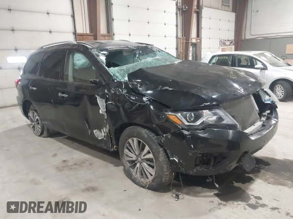 2020 Nissan Pathfinder SV with VIN 5N1DR2BN2LC605678, listed as a IAAI auction lot 41617739 with 83,482 mi miles. Bid and sale history available at carsss.com. Image 1.