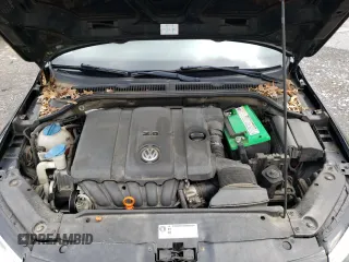 2011 Volkswagen Jetta SE z VIN 3VWDZ7AJ5BM330009, wystawiony jako Copart lot #59471075 z przebiegiem 129 657 mil mil oraz Szkoda całkowita • Salvage title. Historia ofert i sprzedaży dostępna na DreamBid. Obrazek 11.