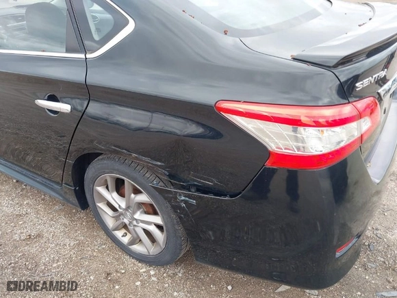 2013 Nissan Sentra SV with VIN 3N1AB7AP0DL688368, listed as a IAAI auction lot 42097475 with 121,493 mi miles. Bid and sale history available at carsss.com. Image 6.