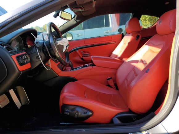 2012 Maserati GranTurismo MC Stradale with VIN ZAM45MLA8C0062812, listed as a Copart auction lot 76325824 with 0 mi miles and Clean Title. Bid and sale history available at carsss.com. Image 7.