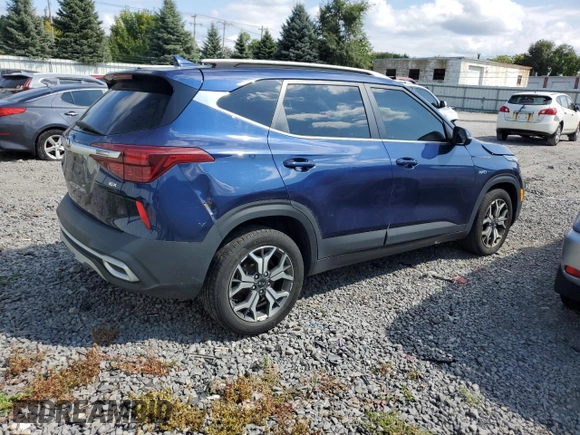 2021 Kia Seltos EX z VIN KNDERCAA6M7040987, wystawiony jako Copart lot #71797164 z przebiegiem 73 955 mil mil oraz Nie do naprawy • Non repairable. Historia ofert i sprzedaży dostępna na DreamBid. Obrazek 3.