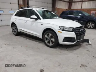 2020 Audi Q5 Premium with VIN WA1ANAFY0L2108758, listed as a IAAI auction lot 41847282 with 34,866 mi miles. Bid and sale history available at carsss.com. Image 1.