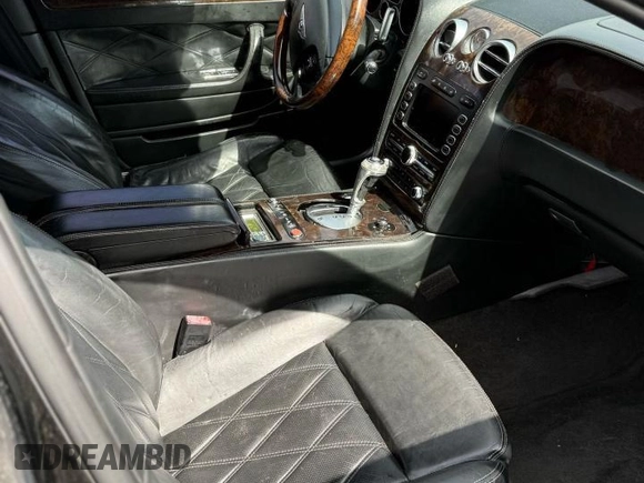 2007 Bentley Flying Spur with VIN SCBBR93W378041112, listed as a Copart auction lot 55945785 with 86,088 mi miles and Clean Title. Bid and sale history available at DreamBid. Image 5.
