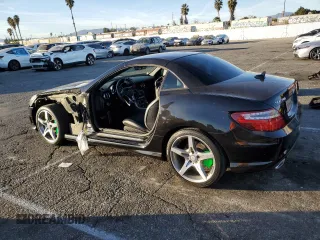 2015 Mercedes-Benz SLK-Class SLK 350 with VIN WDDPK5HA4FF100858, listed as a Copart auction lot 80667864 with 101,052 mi miles and Salvage Title. Bid and sale history available at carsss.com. Image 2.