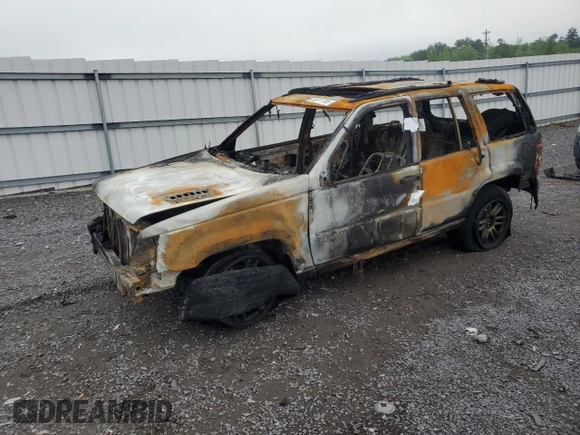 1998 Jeep Grand Cherokee Limited z VIN 1J4GZ88ZXWC255195, wystawiony jako Copart lot #55817705 z przebiegiem Nie podano mil oraz Nie do naprawy • Non repairable. Historia ofert i sprzedaży dostępna na DreamBid. Obrazek 1.