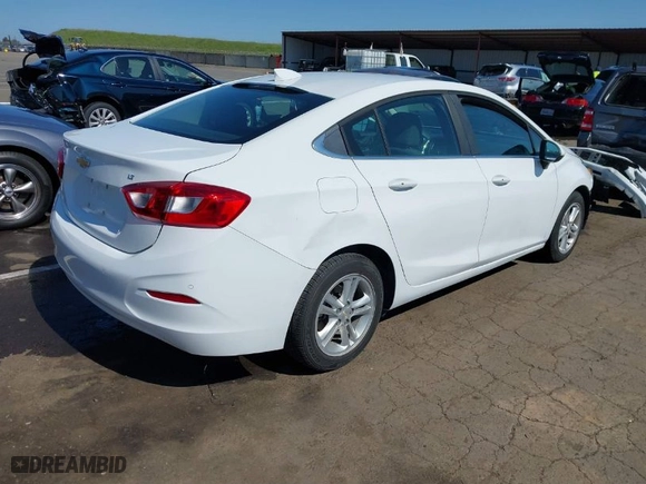 2018 Chevrolet Cruze LT with VIN 1G1BE5SM7J7114862, listed as a IAAI auction lot 41776691 with 64,026 mi miles. Bid and sale history available at carsss.com. Image 4.