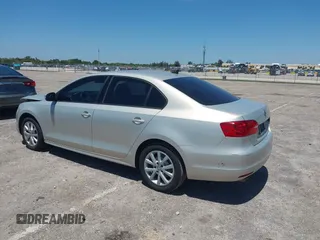 2011 Volkswagen Jetta Sedan SE w/Convenience & Sunroof with VIN 3VWDX7AJ9BM316541, listed as a IAAI auction lot 42037920 with 83,658 mi miles. Bid and sale history available at carsss.com. Image 3.