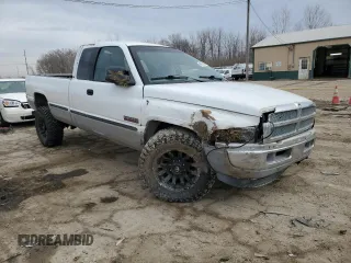 1998 Dodge 2500 with VIN 1B7KF2369WJ237365, listed as a Copart auction lot 46075325 with 139,724 mi miles and Salvage Title. Bid and sale history available at DreamBid. Image 4.