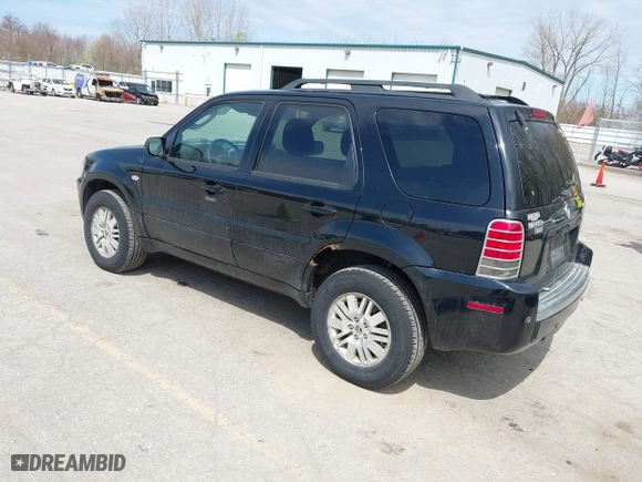 2005 Mercury Mariner Luxury with VIN 4M2CU57115DJ19408, listed as a IAAI auction lot 42060685 with 204,744 mi miles. Bid and sale history available at carsss.com. Image 3.