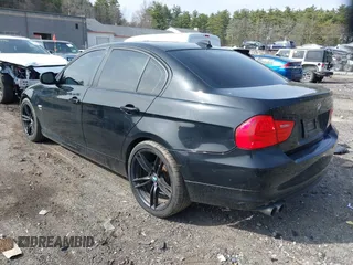 2011 BMW 3 Series 328i xDrive z VIN WBAPK5G50BNN80666, wystawiony jako IAAI lot #41876305 z przebiegiem 155 104 mil mil oraz . Historia ofert i sprzedaży dostępna na DreamBid. Obrazek 3.