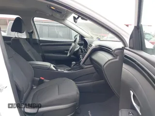 2024 Hyundai Tucson SE with VIN 5NMJA3DE7RH320552, listed as a IAAI auction lot 41381385 with 17,077 mi miles and . Bid and sale history available at DreamBid. Image 5.