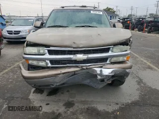 2004 Chevrolet Suburban LT with VIN 1GNFK16Z14J123135, listed as a Copart auction lot 70908164 with 253,555 mi miles and Salvage Title. Bid and sale history available at carsss.com. Image 5.