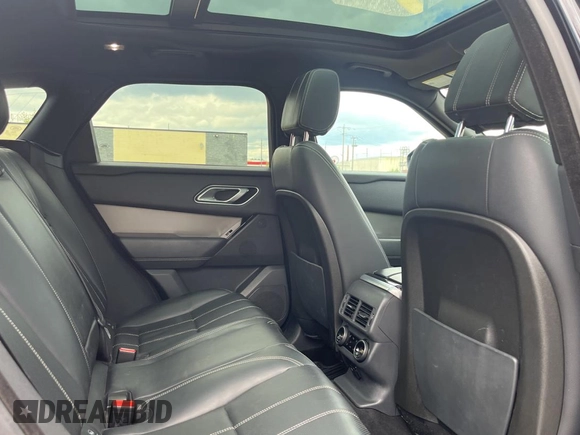 2018 Land Rover Range Rover Velar S z VIN SALYB2RN1JA726896, wystawiony jako Copart lot #58622365 z przebiegiem 174 307 mil mil oraz Czysty tytuł • Clean title. Historia ofert i sprzedaży dostępna na DreamBid. Obrazek 6.