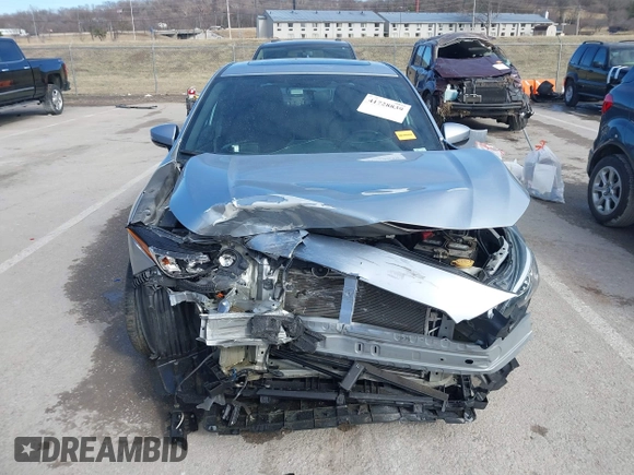 2018 Subaru Impreza Special Sports z VIN 4S3GTAL68J3753061, wystawiony jako IAAI lot #41728839 z przebiegiem 103 989 mil mil oraz . Historia ofert i sprzedaży dostępna na DreamBid. Obrazek 13.