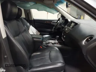 2015 Nissan Pathfinder SV with VIN 5N1AR2MM0FC662246, listed as a IAAI auction lot 41592969 with 156,382 mi miles. Bid and sale history available at carsss.com. Image 5.