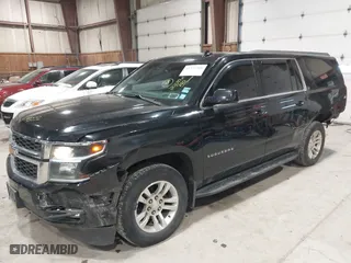 2018 Chevrolet Suburban LT with VIN 1GNSKHKC5JR403663, listed as a IAAI auction lot 41575208 with 110098 miles. Bid and sale history available at carsss.com. Image 21.