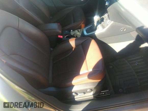 2017 Audi Q3 Premium Plus с VIN WA1JCCFS4HR007220, выставлен на аукционе IAAI как лот 41595856 с пробегом 71 723 миль миль и . История ставок и продаж доступна на DreamBid. Изображение 5.