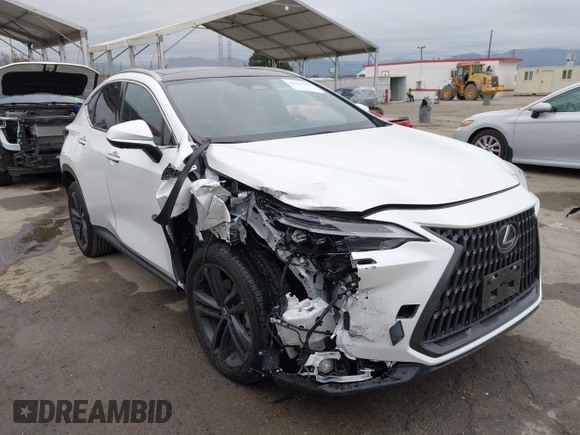 2025 Lexus NX 450h+ Luxury z VIN JTJHKCFZ1S2043125, wystawiony jako IAAI lot #42062361 z przebiegiem 24 902 mil mil oraz . Historia ofert i sprzedaży dostępna na DreamBid. Obrazek 1.