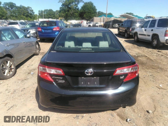2012 Toyota Camry L with VIN 4T1BF1FK4CU002252, listed as a IAAI auction lot 42201973 with 261,460 mi miles. Bid and sale history available at carsss.com. Image 16.