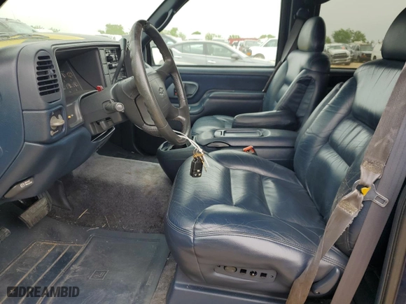 1996 Chevrolet Tahoe Limited with VIN 1GNEC13R3TJ330329, listed as a Copart auction lot 50984595 with 363,240 mi miles and Salvage Title. Bid and sale history available at carsss.com. Image 7.