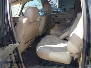 2001 GMC Yukon XL SLE with VIN 3GKFK16T71G273496, listed as a IAAI auction lot 41891755 with Not Provided miles. Bid and sale history available at carsss.com. Image 8.